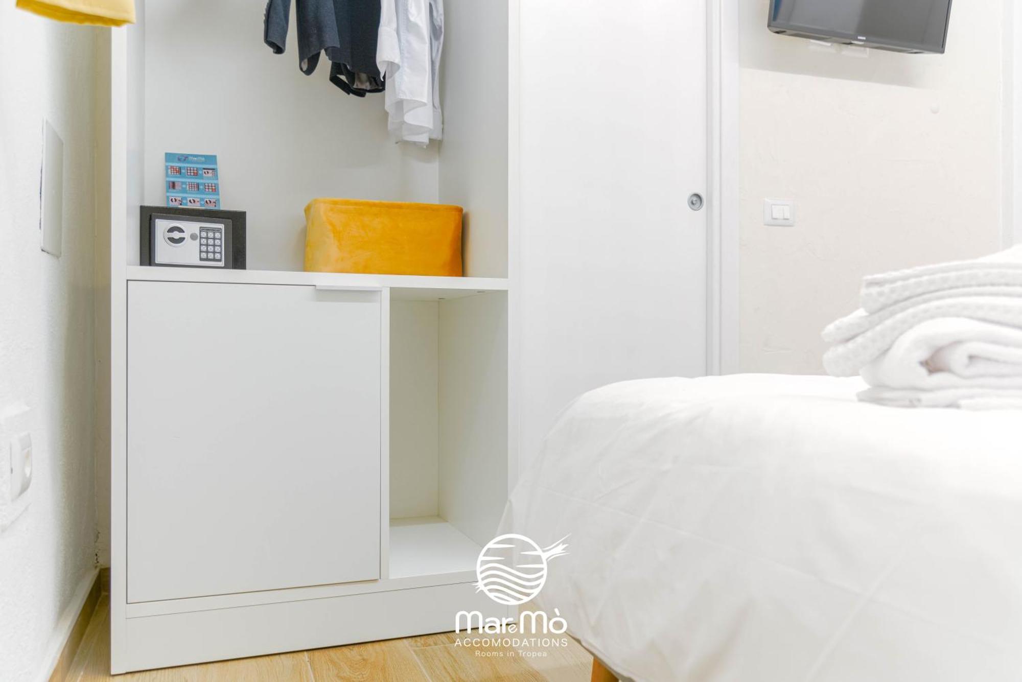 Maremo Accomodations - Rooms In Tropea Esterno foto