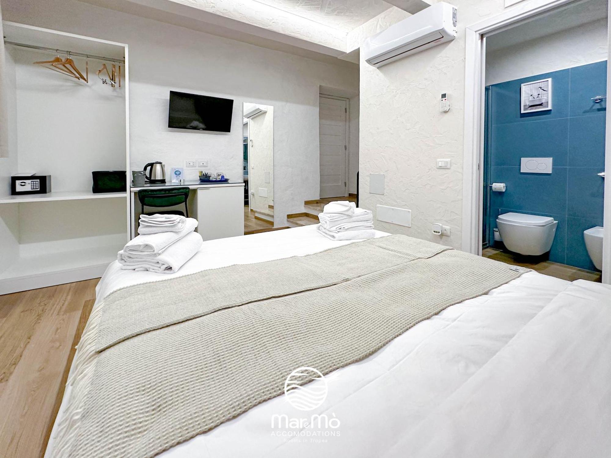 Maremo Accomodations - Rooms In Tropea Esterno foto
