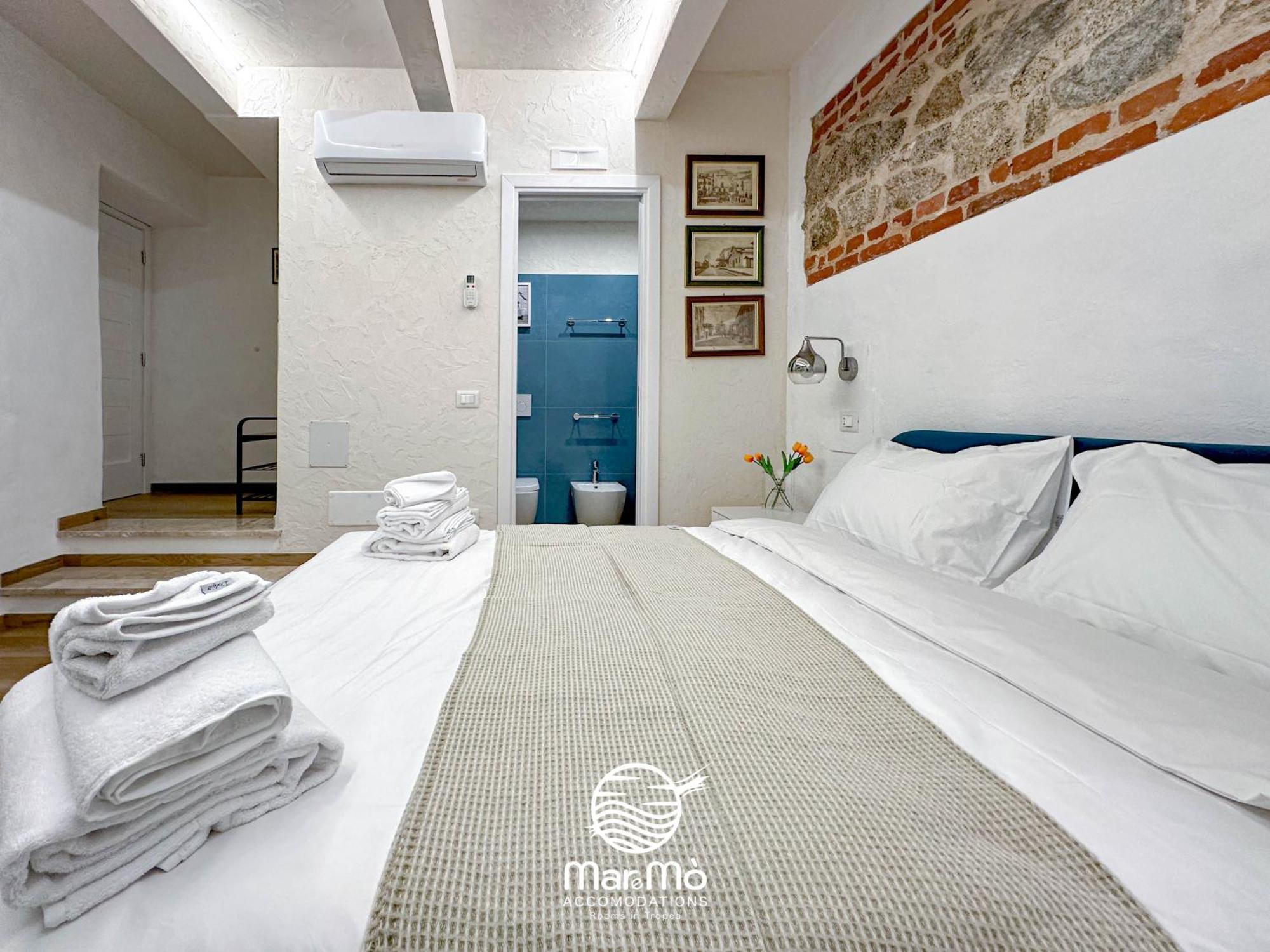 Maremo Accomodations - Rooms In Tropea Esterno foto