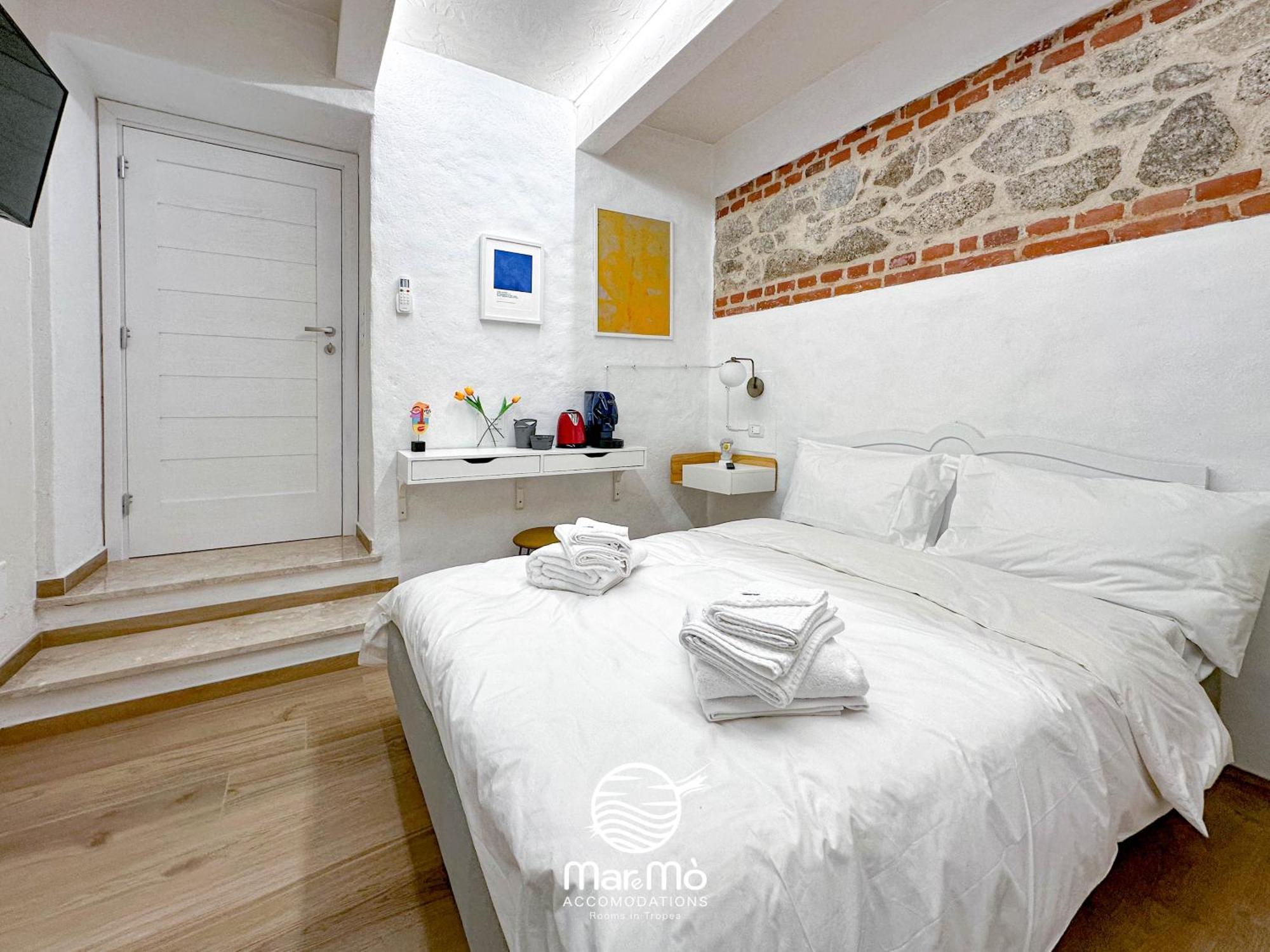 Maremo Accomodations - Rooms In Tropea Esterno foto