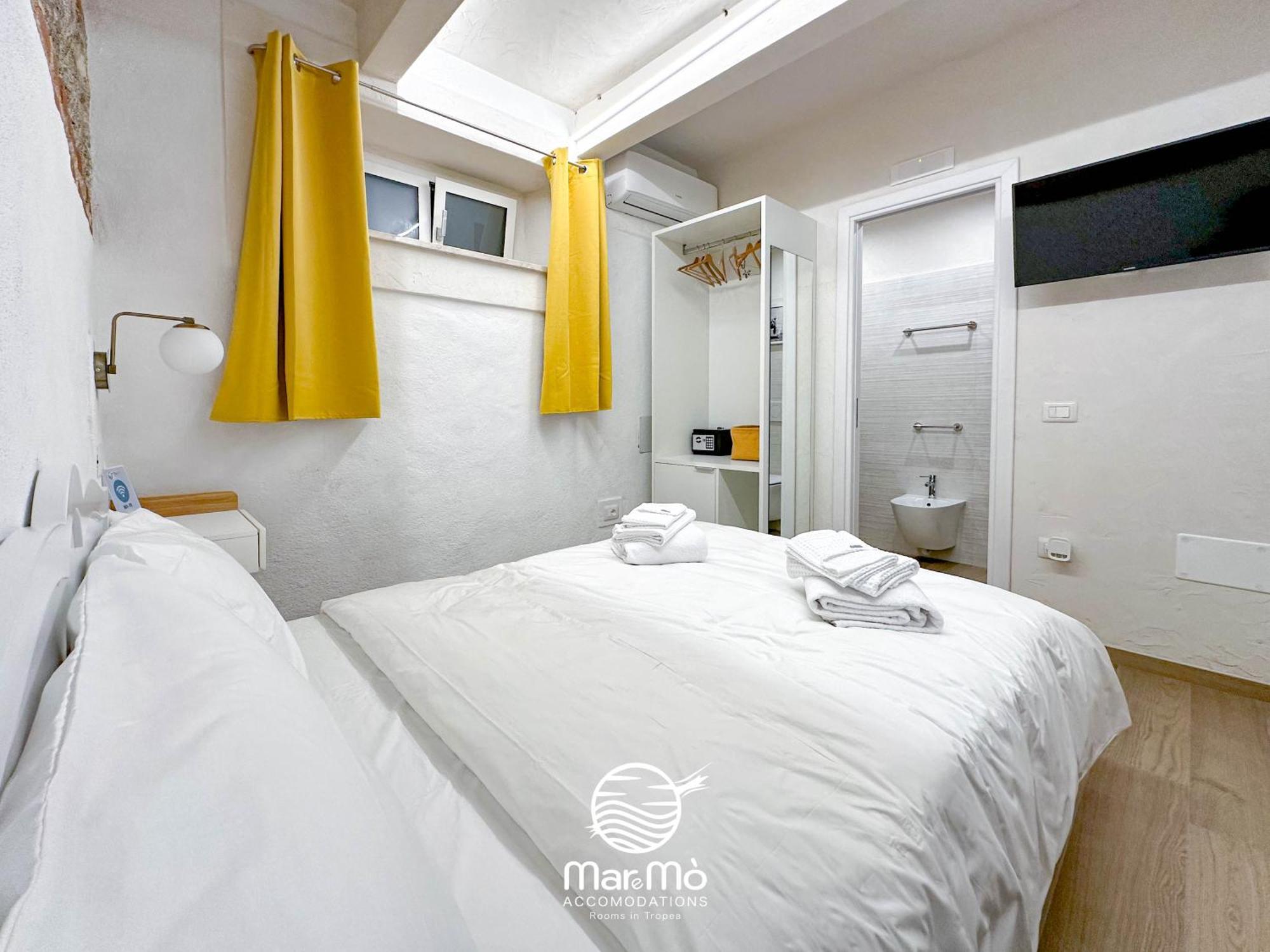Maremo Accomodations - Rooms In Tropea Esterno foto