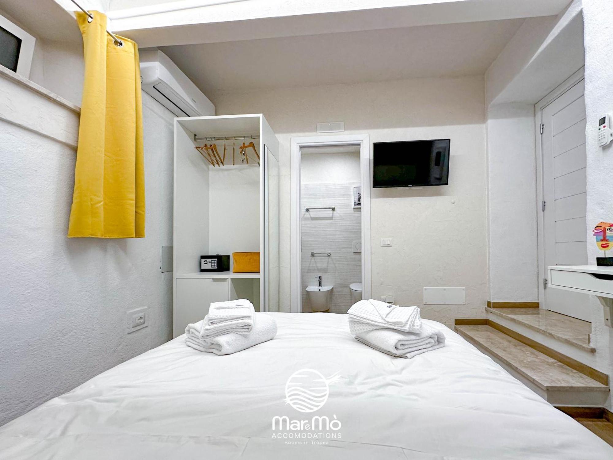Maremo Accomodations - Rooms In Tropea Esterno foto