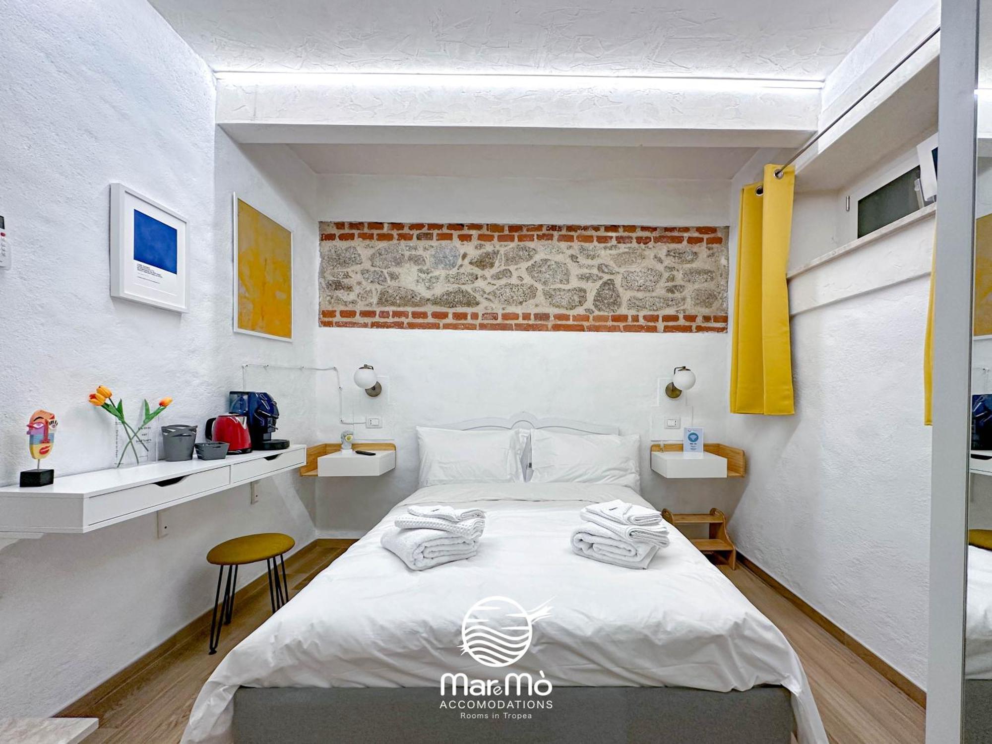 Maremo Accomodations - Rooms In Tropea Esterno foto
